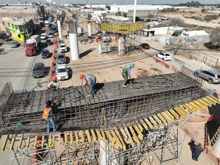 INTENSIFICA GOBIERNO DEL CAMBIO TRABAJOS DE CONSTRUCCIÓN DEL PUENTE CACTUS