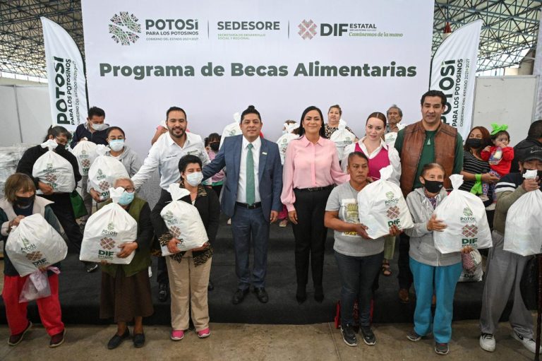 EXPANDE GOBERNADOR RICARDO GALLARDO PROGRAMA DE BECAS ALIMENTARIAS EN SLP