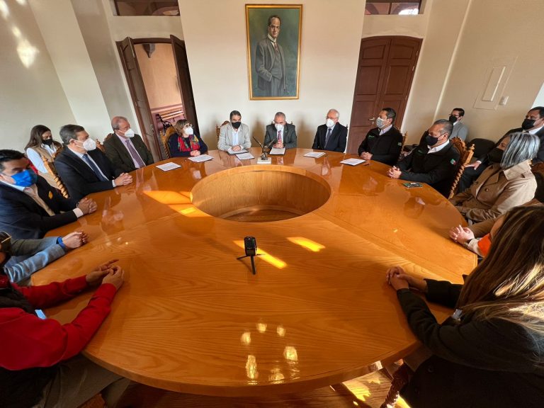 SERVICIOS DE SALUD Y UASLP FIRMAN CONVENIO PARA DIGITALIZAR ARCHIVO DEL HOSPITAL CENTRAL