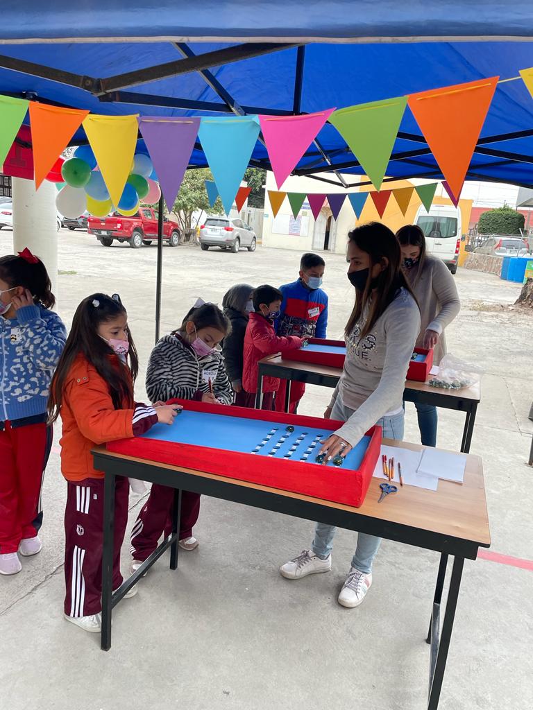 PRIMARIA DEL SEER ORGANIZA FERIA DE LAS MATEMÁTICA