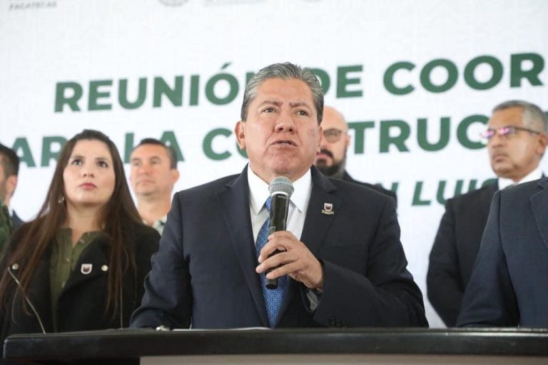 David Monreal agradeció el trabajo y compromiso demostrado para la firma del convenio que permitirá la construcción de la paz y la seguridad en ambas entidades