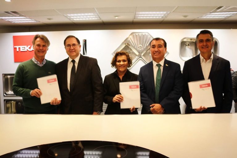 GOBIERNO DEL CAMBIO POTENCIA EDUCACIÓN DUAL PARA DESARROLLO Y FORMACIÓN DE JÓVENES
