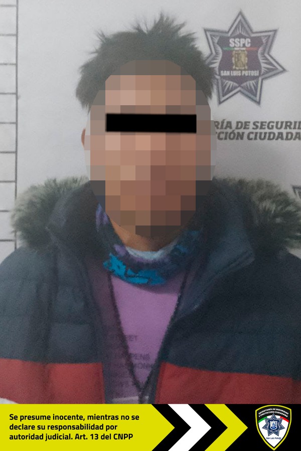 Agentes de la SSPC detienen a un sujeto en posesión de una motocicleta con reporte de robo