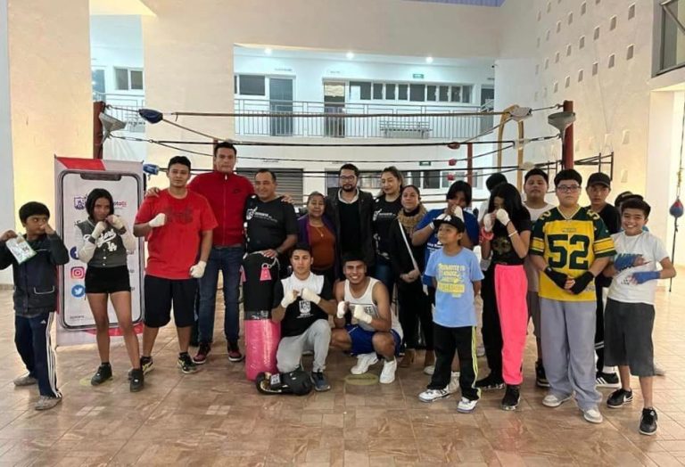 Gobierno de la Capital entrega material deportivo a Centros Deportivos y Comunitarios