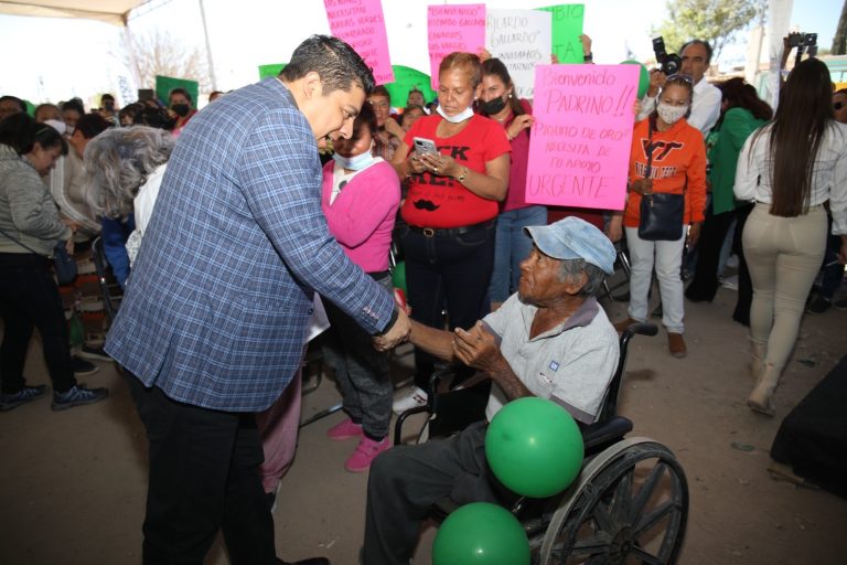RICARDO GALLARDO TERMINA CON DÉCADAS DE OLVIDO: BENEFICIARIOS DE SANTO TOMÁS