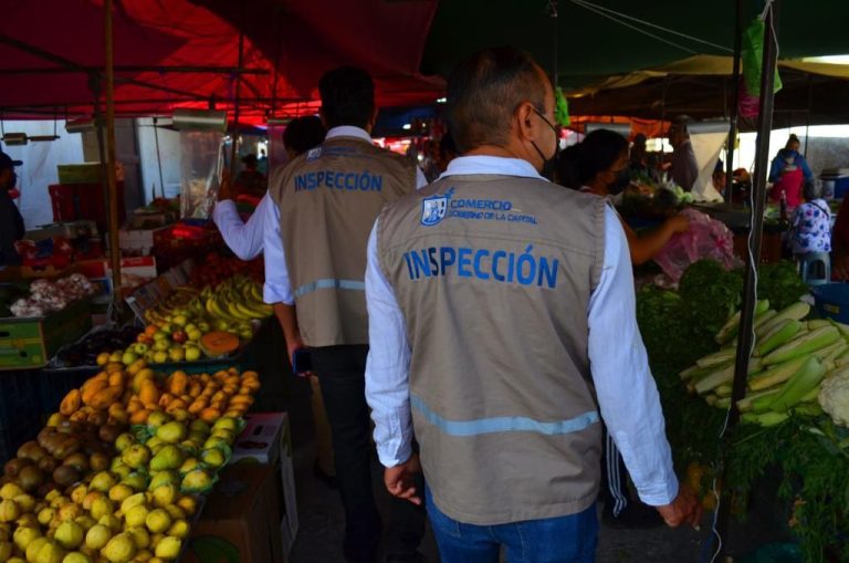 Gobierno de la Capital mejora constantemente la operación de los tianguis de la ciudad