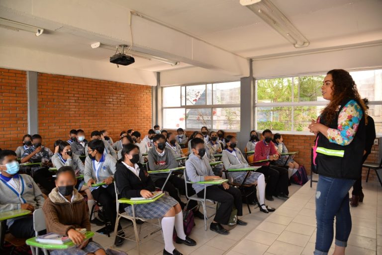 EL PROGRAMA ESCUELA SEGURA, SIGAMOS ADELANTE, DEMUESTRA EL COMPROMISO DE LA ALCALDESA LEONOR NOYOLA CON LA COMUNIDAD ESTUDIANTIL