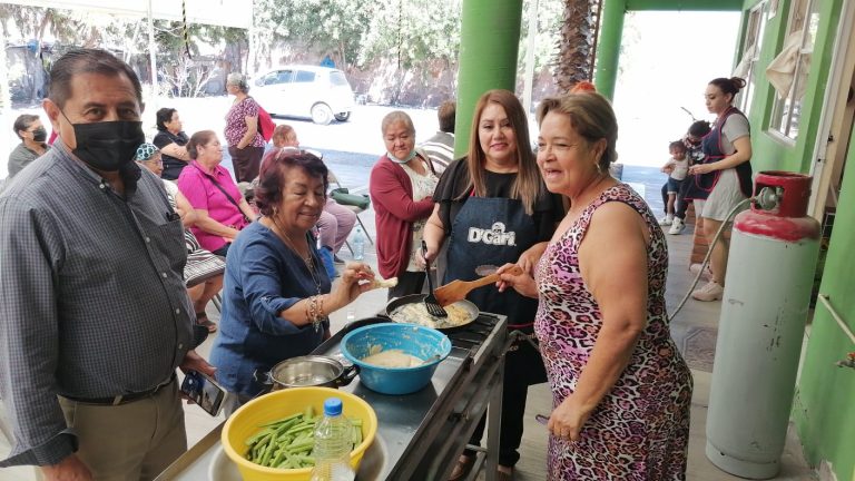 CURSOS DE COCINA DE CUARESMA QUE OFRECE EL SISTEMA MUNICIPAL DIF REGISTRA BUENA RESPUESTA