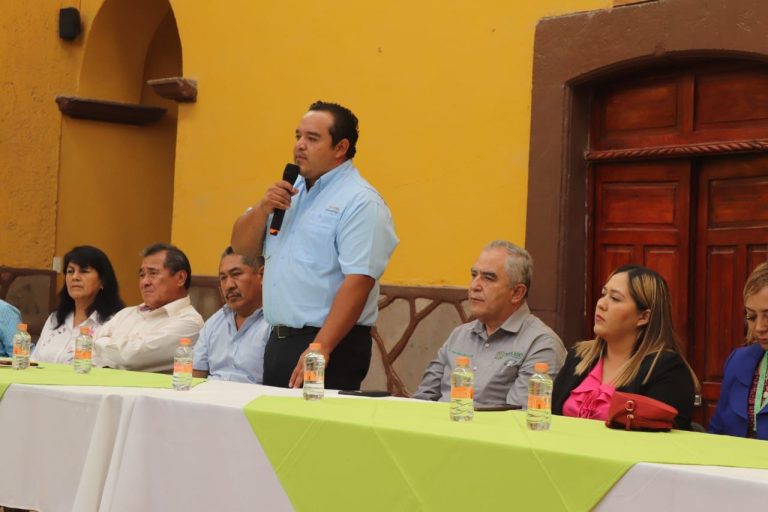En acciones conjuntas Villa de Reyes y Salud Estatal benefician a planteles educativos