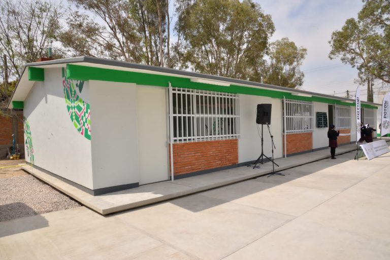 LA ALCALDESA LEONOR NOYOLA Y EL GOBERNADOR DEL ESTADO, RICARDO GALLARDO CARDONA, INAUGURARON ESCUELA PRIMARIA GENERAL LÁZARO CÁRDENAS