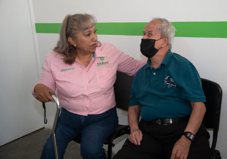 HABITANTES DEL FRACCIONAMIENTO LA VIRGEN APLAUDEN LA APERTURA DEL CONSULTORIO MÉDICO GRATUITO EN LA ZONA
