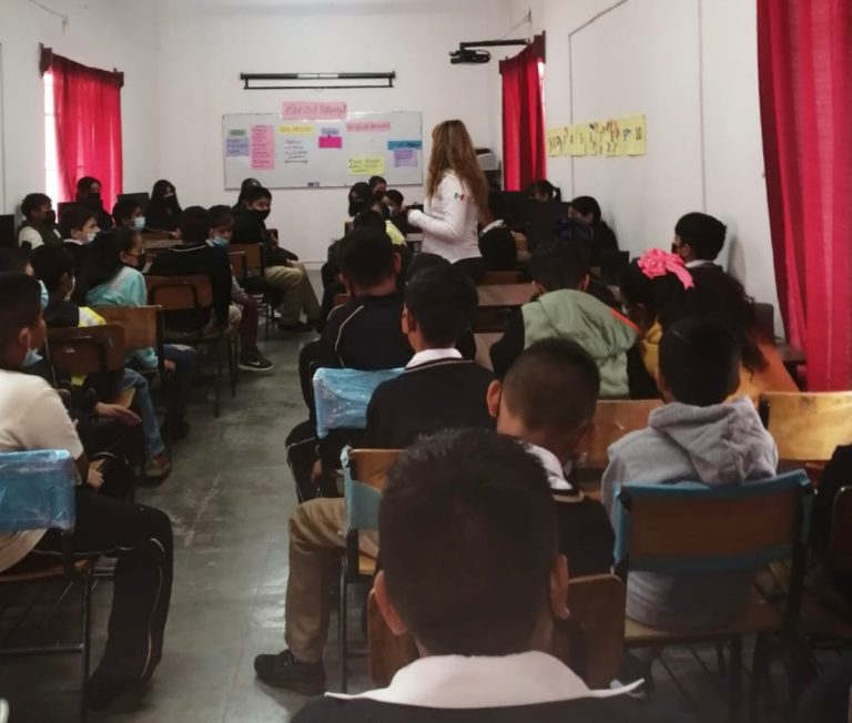 EL SISTEMA MUNICIPAL DIF VISITÓ LA ESCUELA PRIMARIA DE CÁNDIDO NAVARRO