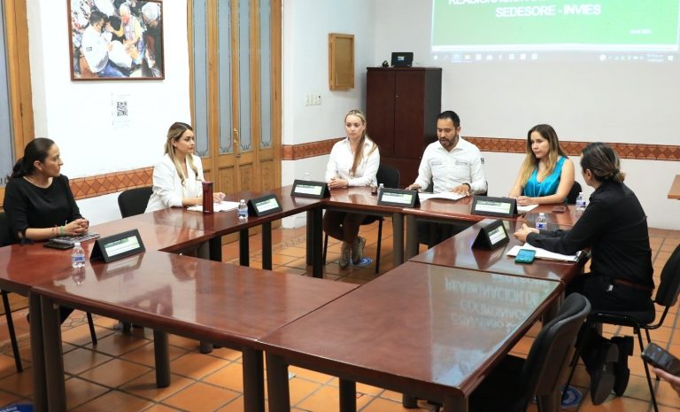 SEDESORE E INVIES FIRMAN CONVENIO A FAVOR DE VIVIENDAS DIGNAS