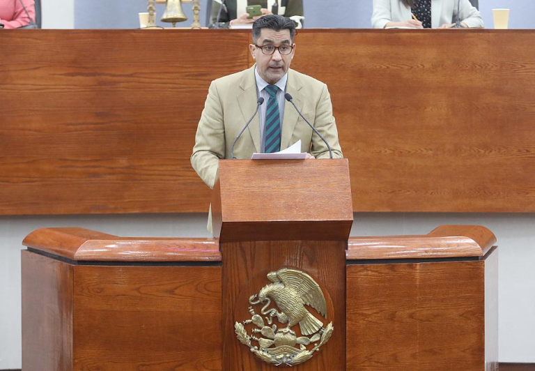 EMPRESAS DE TRANSPORTE ESCOLAR, TURISMO Y PASAJEROS DEBERÁN CONTAR CON EL REGISTRO DE SUS PASAJEROS: DIP ELOY FRANKLIN SARABIA