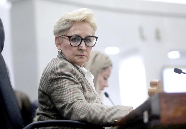 ES NECESARIO SUMAR ESFUERZOS PARA RESCATAR AL HOSPITAL CENTRAL: DIP. FRINNÉ AZUANA YARZABAL
