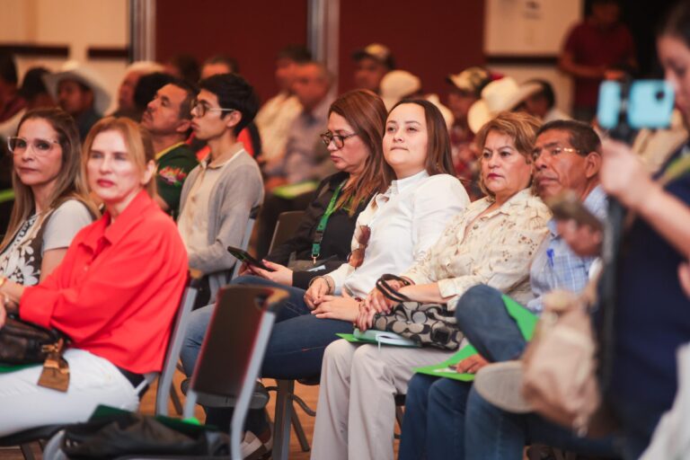 CIUDAD VALLES FORTALECE SU COMPROMISO AMBIENTAL CON FORO SOBRE VIDA SILVESTRE