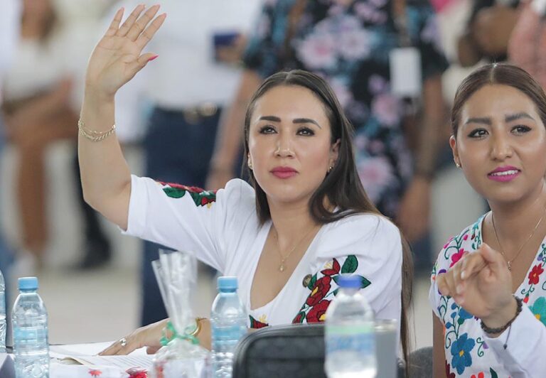EXHORTAN A MUNICIPIOS PARA QUE IMPLEMENTEN PROGRAMAS DE PROTECCIÓN, DIFUSIÓN Y PRESERVACIÓN DE LAS LENGUAS INDÍGENAS