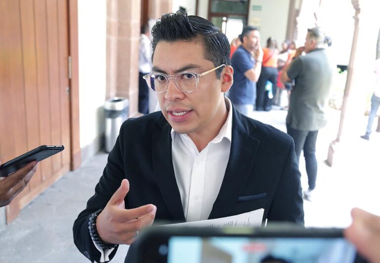 LA CIUDADANÍA DEBE ESTAR INFORMADA SOBRE LOS DIFERENTES CANDIDATOS PARA QUE PUEDA EMITIR SU VOTO EN LA ELECCIÓN A LAS PERSONAS JUZGADORAS DEL PODER JUDICIAL