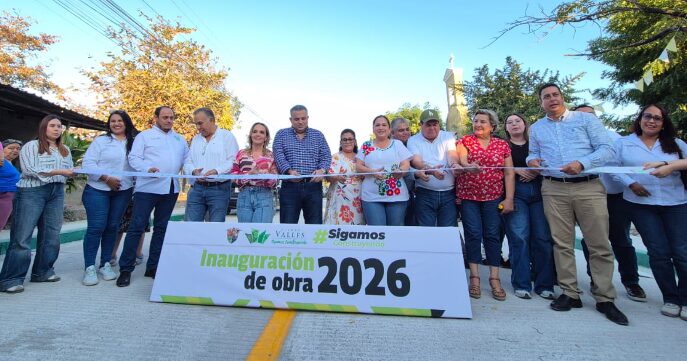 DAVID MEDINA ENTREGA NUEVO CIRCUITO VIAL QUE MEJORAN LA MOVILIDAD EN LA COLONIA VISTA HERMOSA